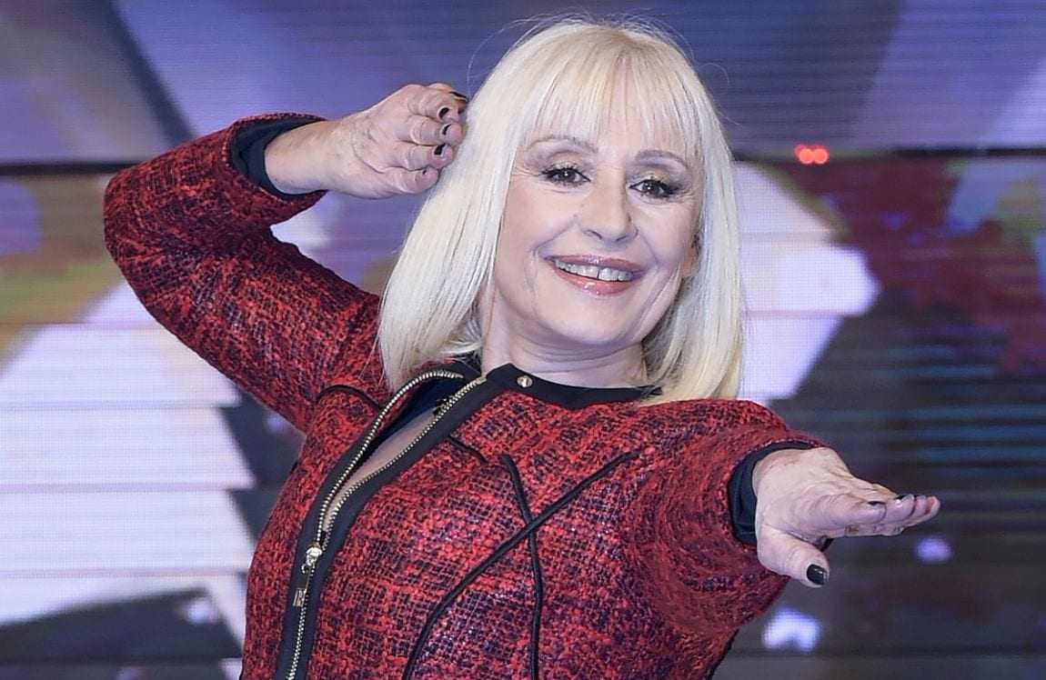 Рафаэлла карра