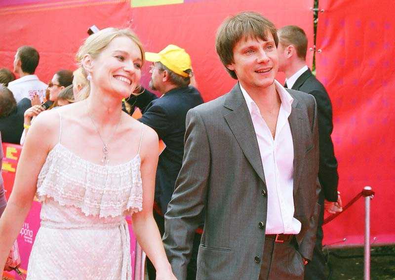 Виктория толстоганова: биография, личная жизнь, семья, муж, дети