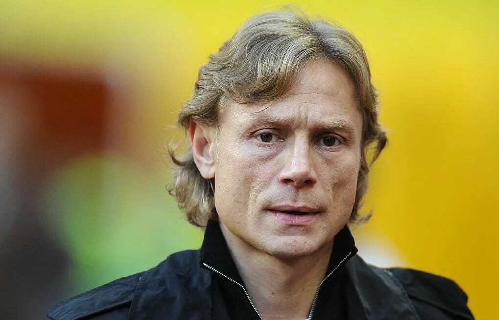 Откуда у хлопца испанская грусть? личная жизнь валерия карпина - www.pinkfootball.ru - девушки о футболе
