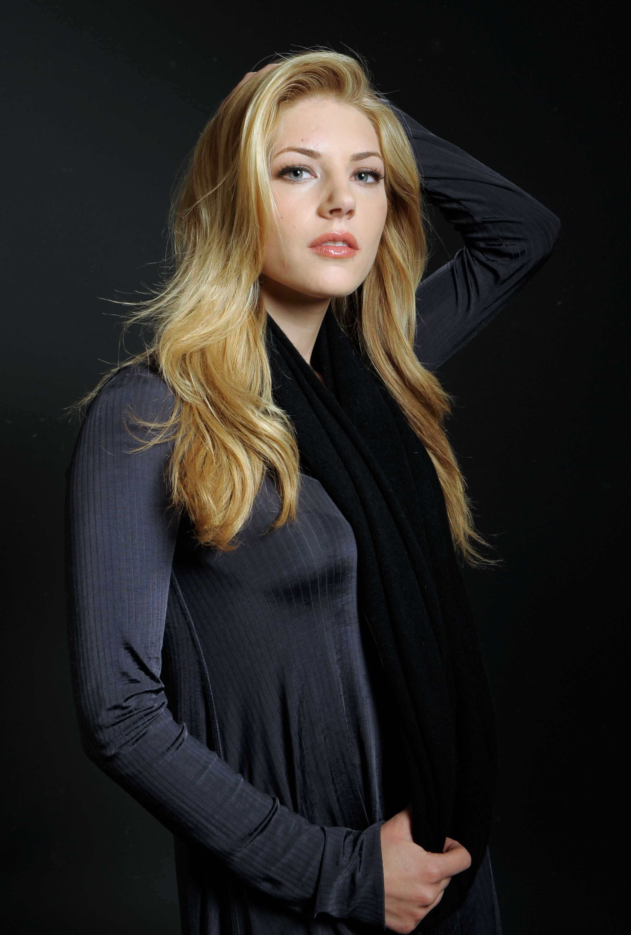 Katheryn winnick's height, weight, bio, measurements & more