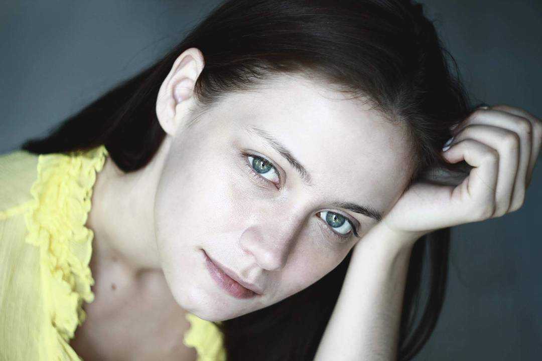 Актриса анна адамович биография личная жизнь