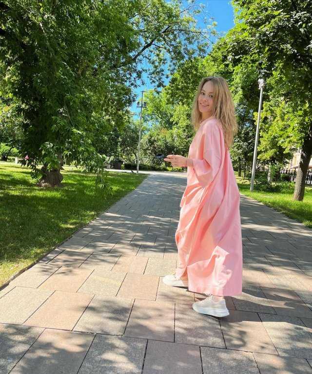 Кто стал мужем зои бербер, биография и личная жизнь, причины развода и дети