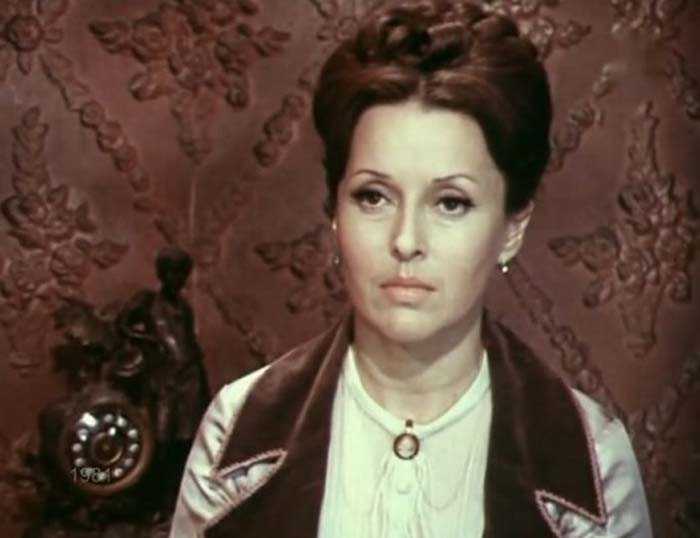 Разочарование испытала актриса нина корниенко, увидев обновлённый интерьер гостиной