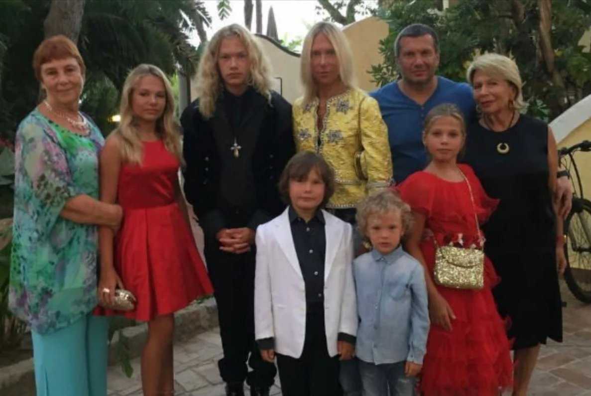 Елена Евгеньевна Соловьева Всё про советскую и российскую актрису театра и кино Елену Соловьеву