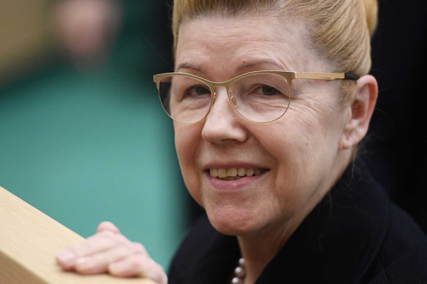 Все про российского политика Елену Мизулину