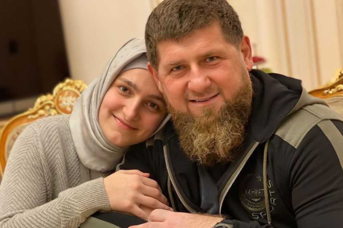 Айшат кадырова. айшат кадырова и ее муж.