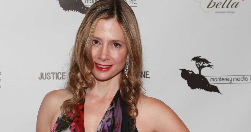 Mira sorvino