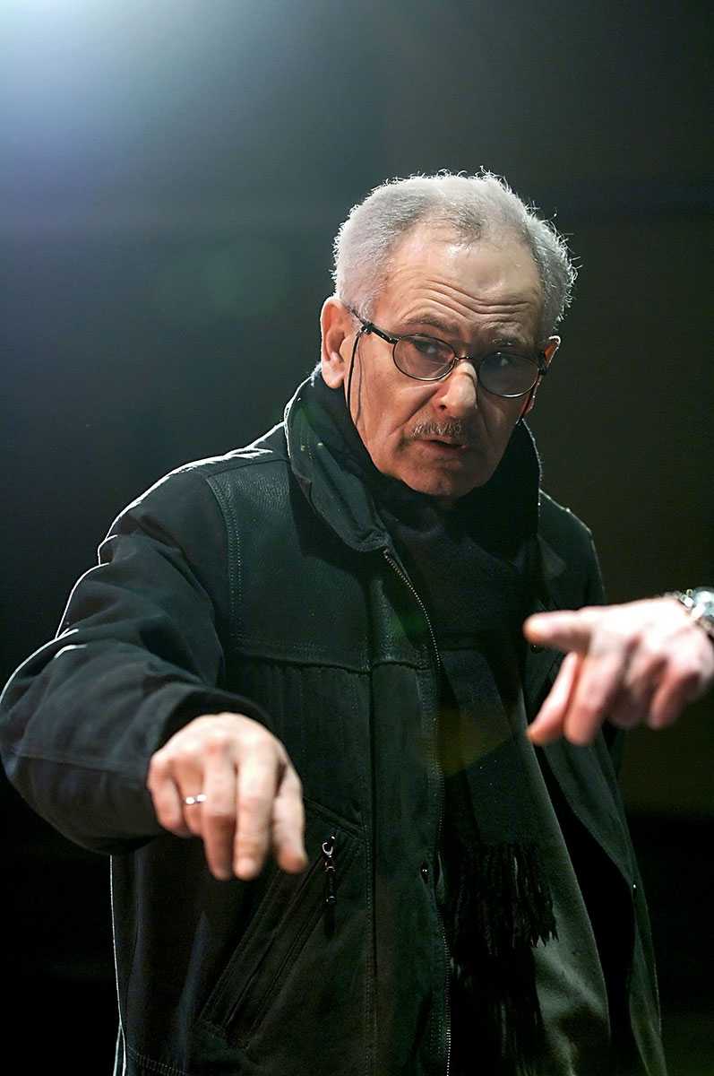 Режиссёр: квинихидзе, леонид александрович