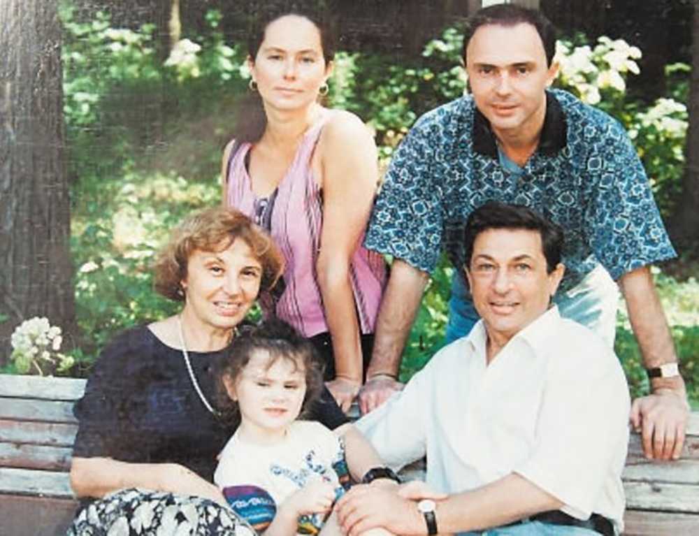 Всё про советского и российского актера и телеведущего Игоря Квашу