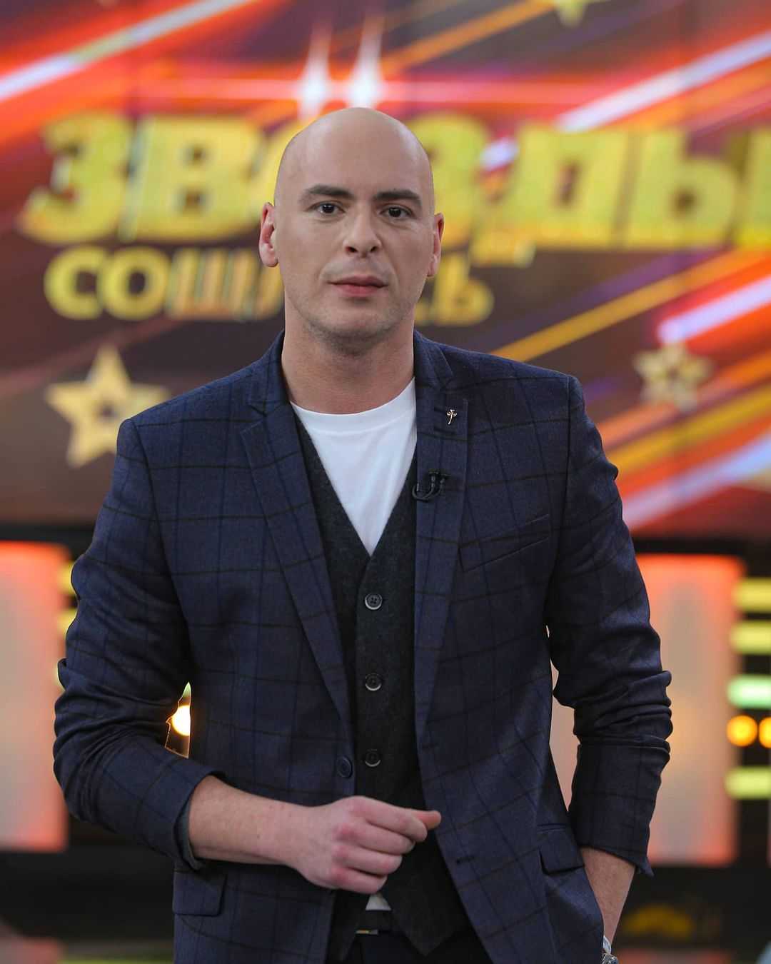 Какой рост у антона привольного. антон привольнов: биография, национальность, карьера и личная жизнь
