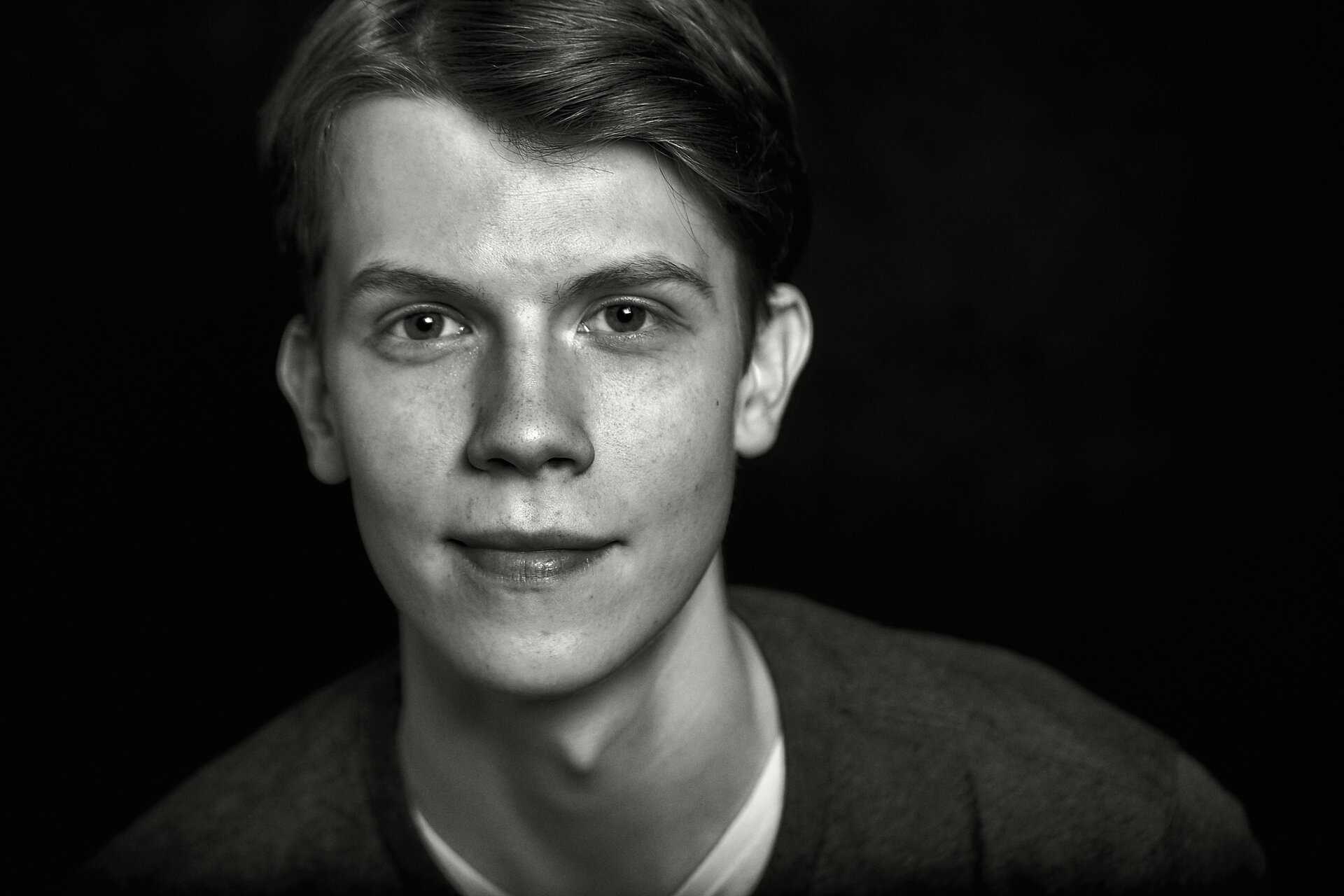 Who is german segal? bio-wiki, age, birthday, parents, siblings, girlfriend, movies, tv shows, series, nationality, ethnicity, the red ghost, the undeclared war, wikipedia, net worth, instagram, twitter